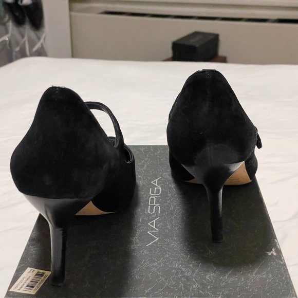 Almost New Via Spiga Black Suede Mary Jane Heels - Picture 4 of 7